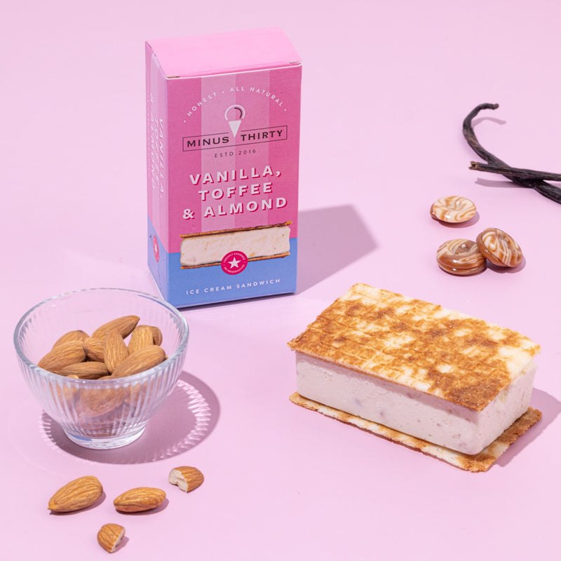 MT VANILLA AND TOFFEE ALMOND SANDWICH