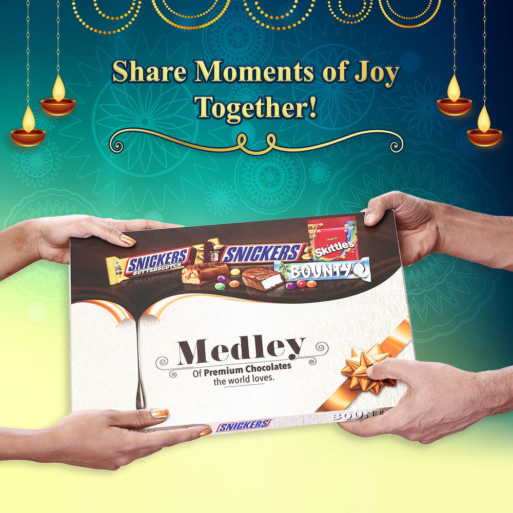 SNICKERS MEDLEY OF PREMIUM CHOCOLATE GIFT PACK 230.5G - SuperMarcheStore